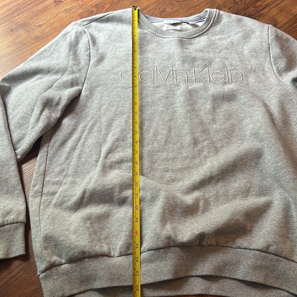 Calvin Klein Gray Embroidered Crewneck Sweatshirt - Picture 10 of 11